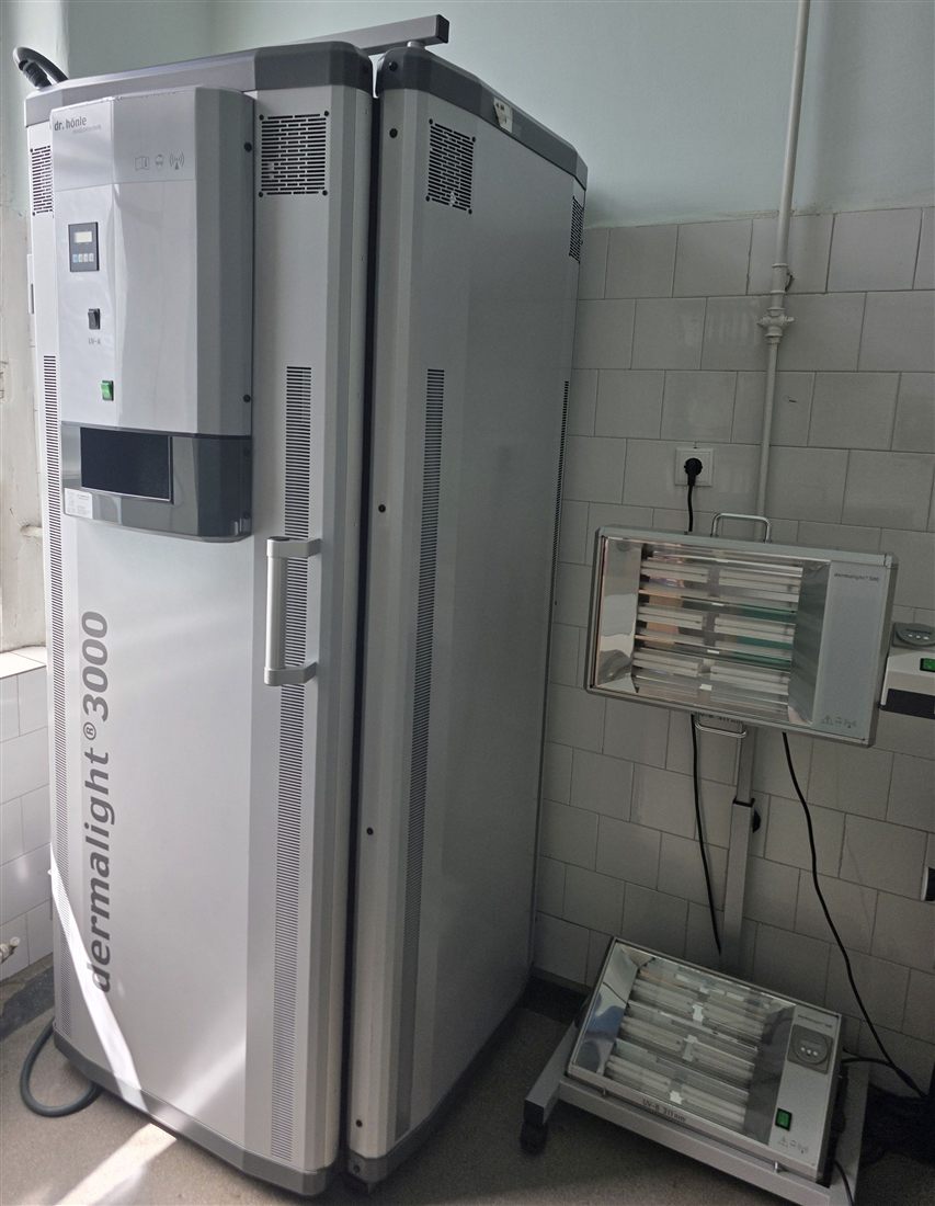 The dermalight 3000 phototherapy unit